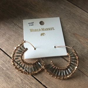 🄽 🄴 🅆 World Market Earrings
